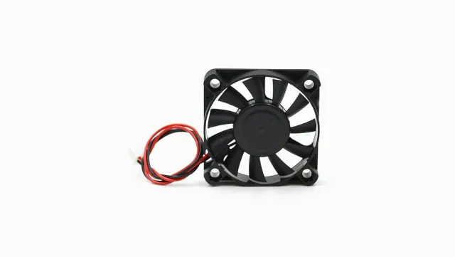 Raise3D Pro2 ekstruuderin tuuletin etu varaosa